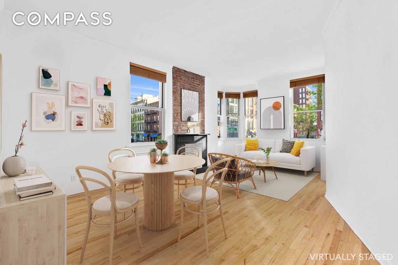 304 Henry Street - Photo 1