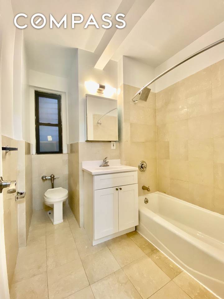 690 Fort Washington Avenue - Photo 1