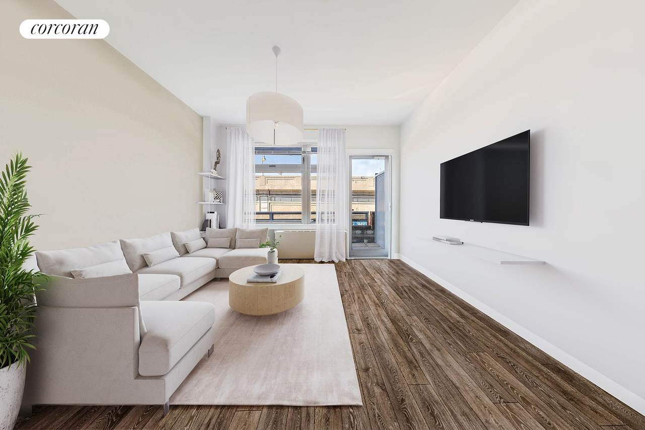 41 Queens Boulevard - Photo 1