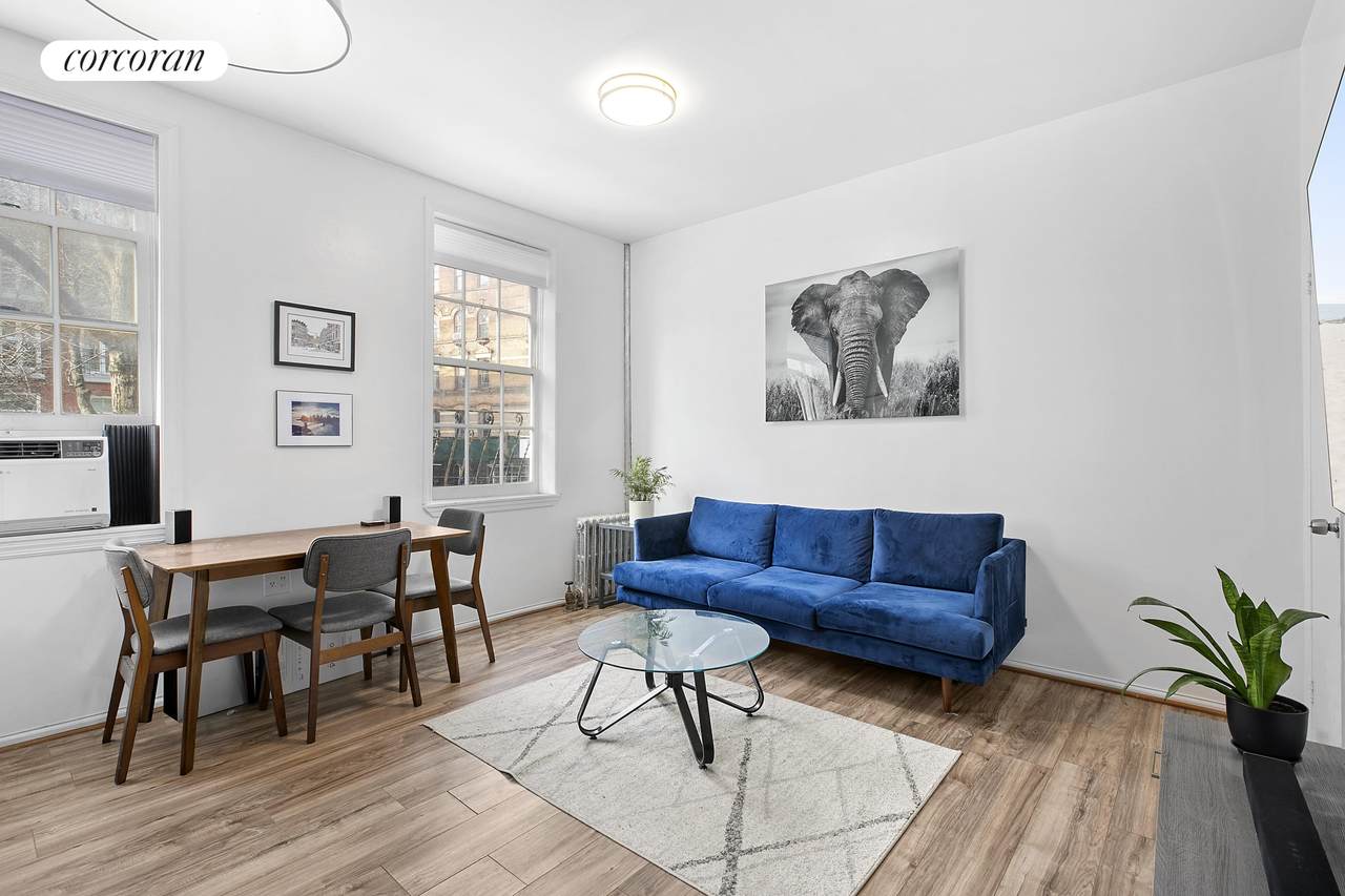 514 Hudson Street - Photo 1