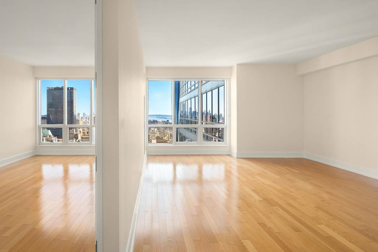 350 42ND Street - Photo 1