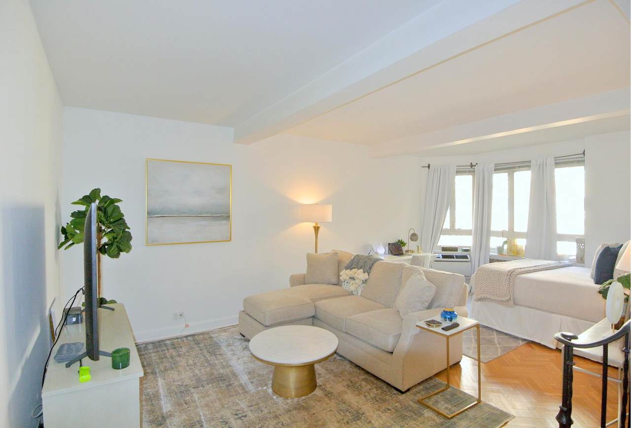 333 57TH Street - Photo 1
