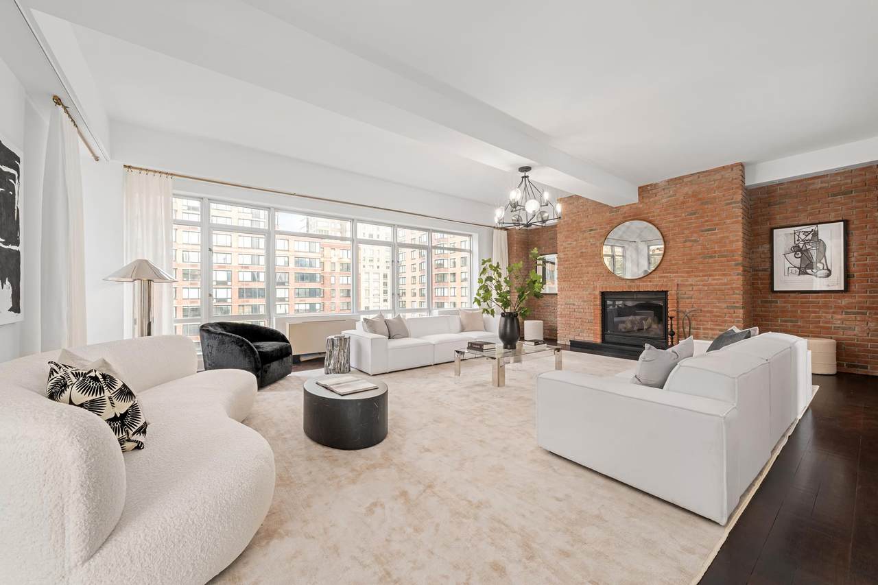 426 58TH Street - Photo 1