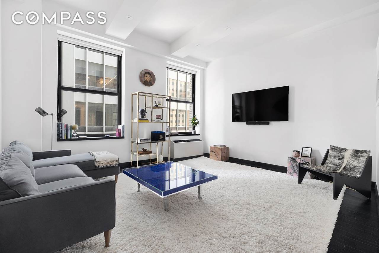 20 Pine Street - Photo 1