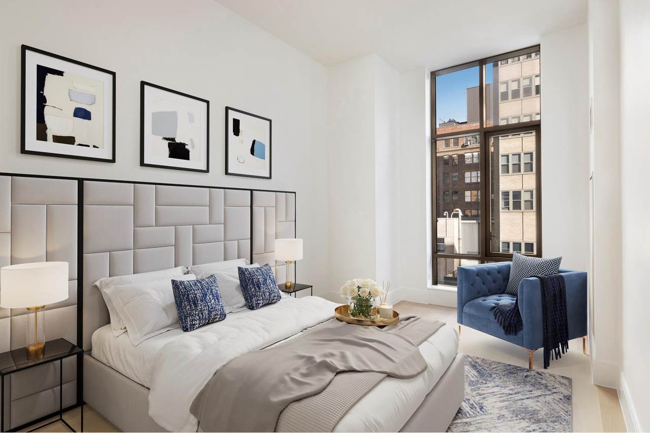 215 19TH Street - Photo 1