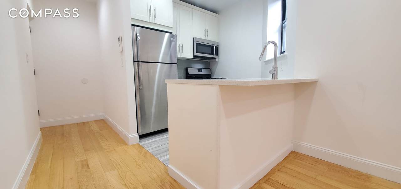 28 132nd Street - Photo 1
