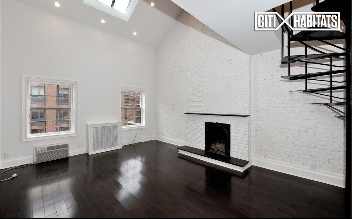 404 22ND St - Photo 1