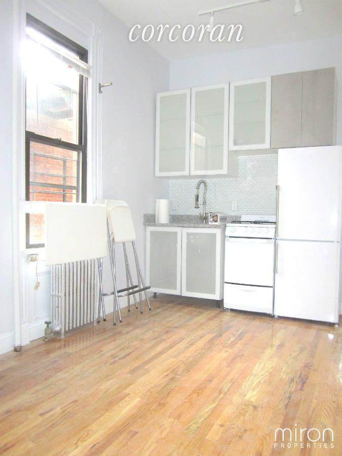 85 Clay St - Photo 1