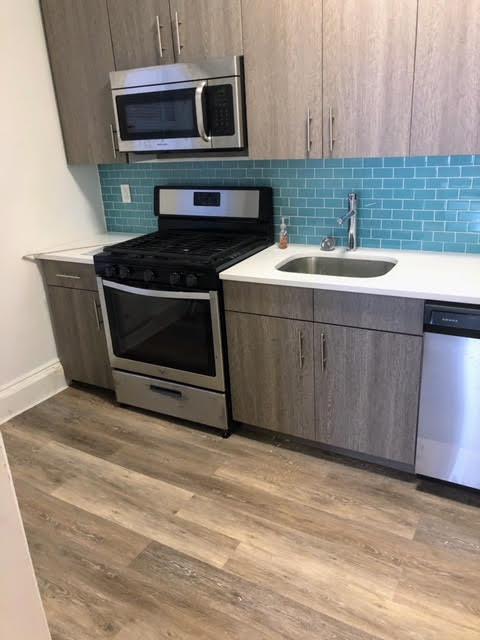 4121 Denman St - Photo 1