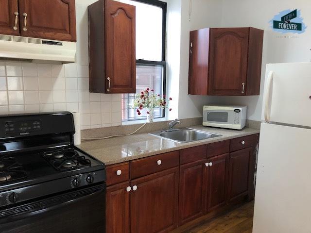 271 119TH St - Photo 1