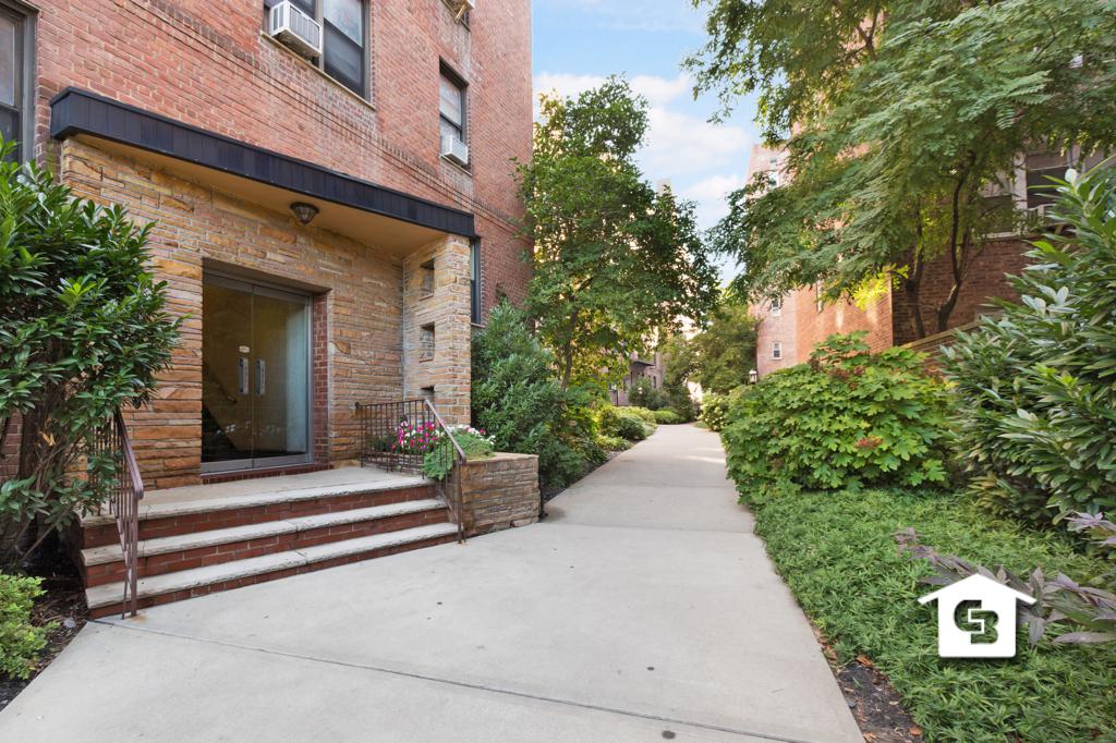 7259 Shore Rd - Photo 1