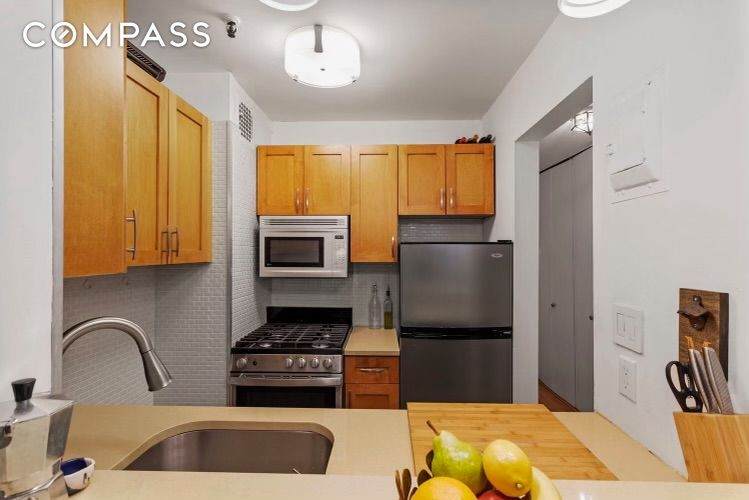 315 55th Street - Photo 1