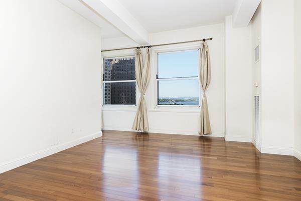 88 Greenwich Street - Photo 1