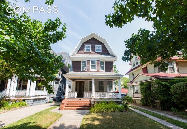 51 Waldorf Ct - Photo 1