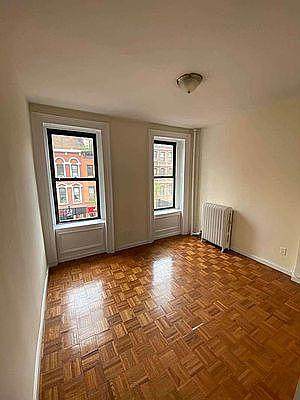 787 Lexington Avenue - Photo 1