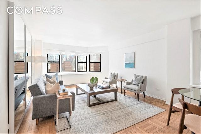 205 77th St - Photo 1