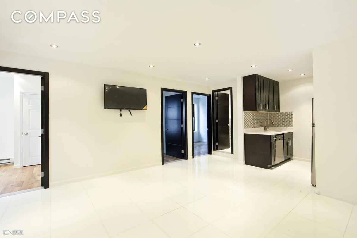 15 107th St - Photo 1
