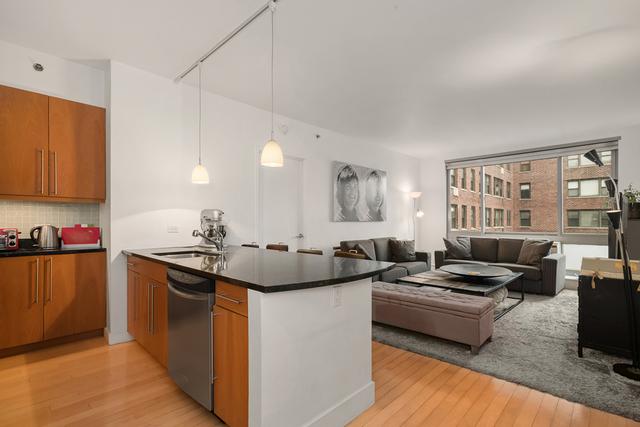 242 25th St - Photo 1