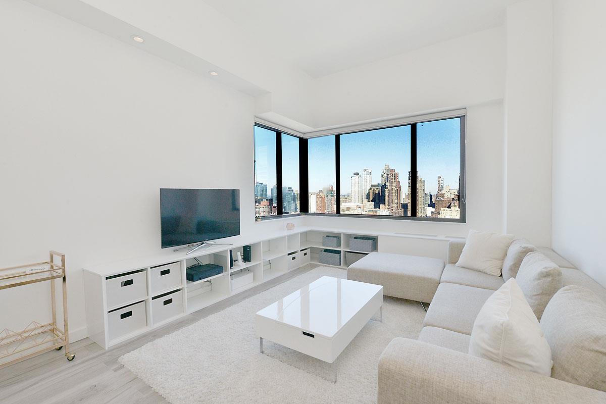 350 50th St - Photo 1