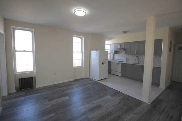 792 Onderdonk Ave - Photo 1