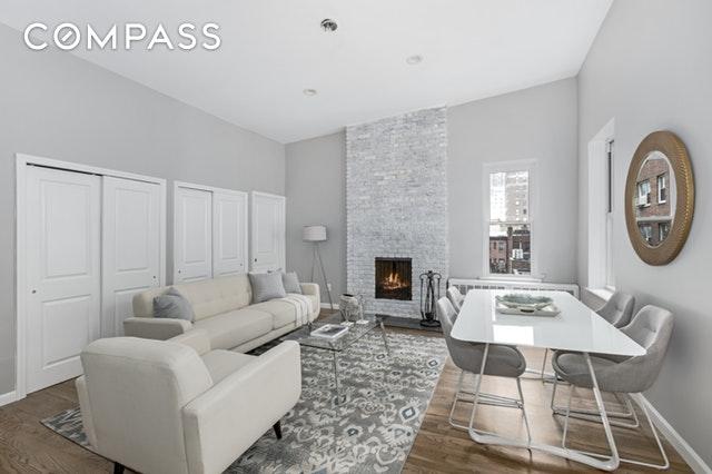 234 35th St - Photo 1