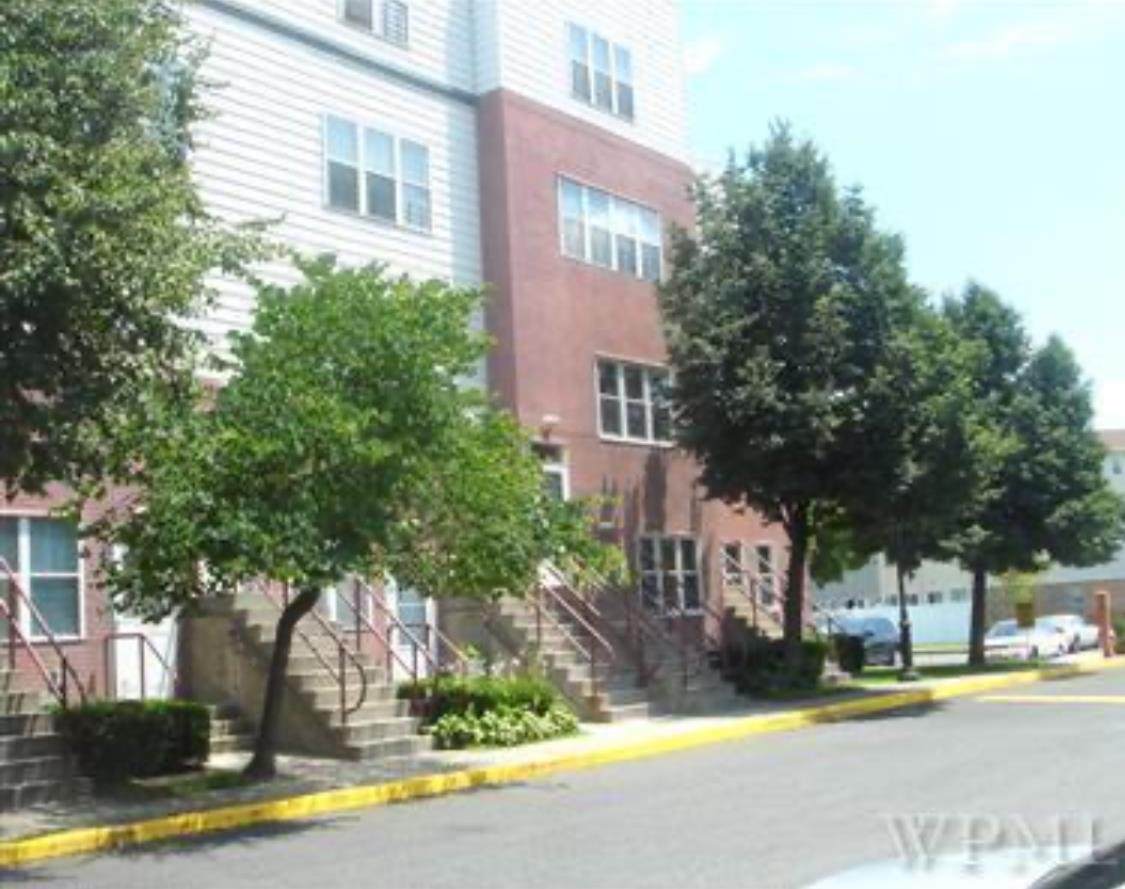 112 Neptune Lane - Photo 1