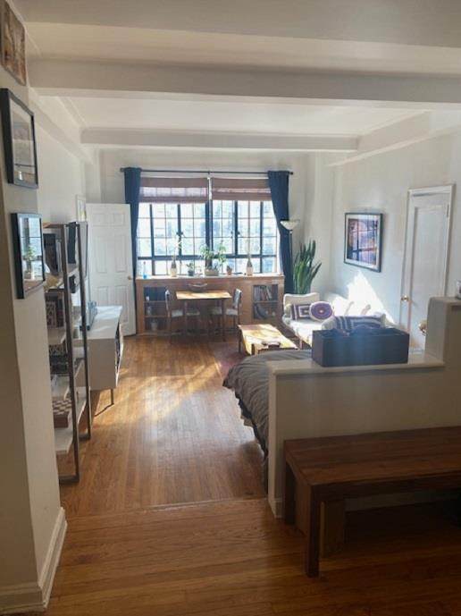 10 Park Avenue - Photo 1