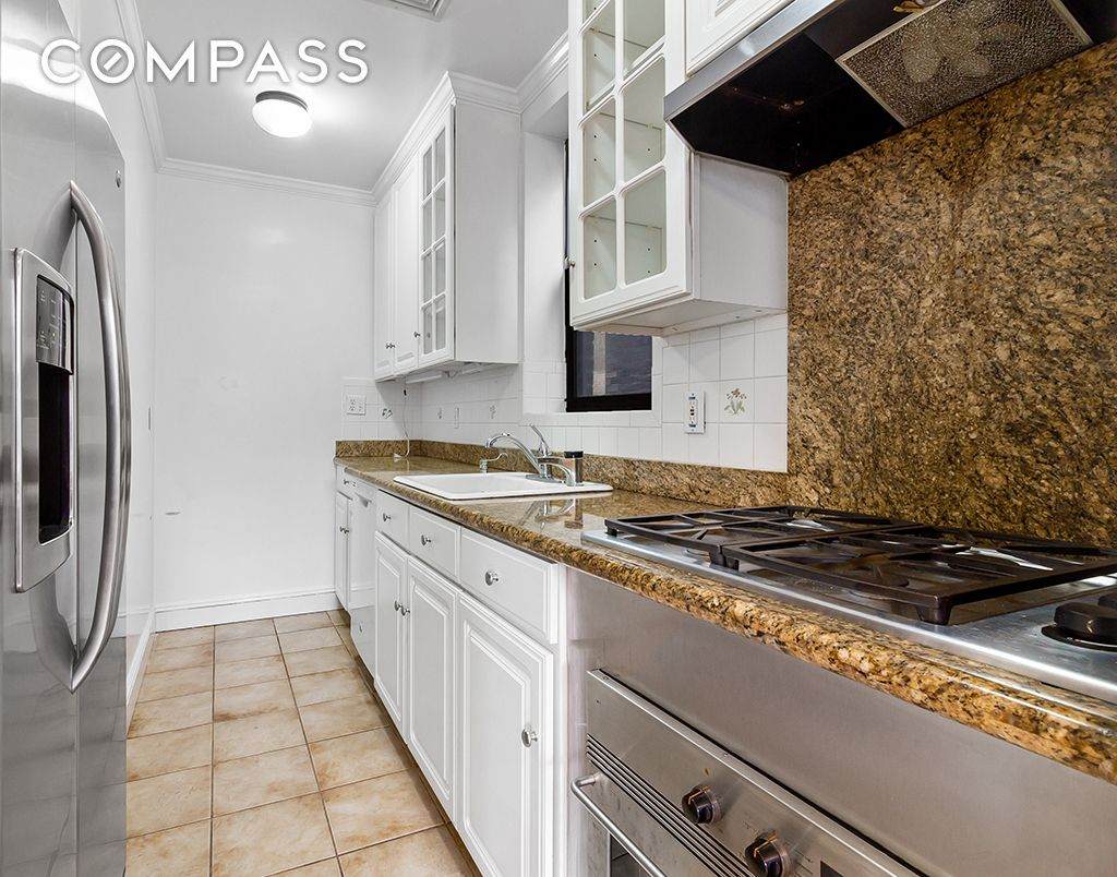 1240 Park Avenue - Photo 1