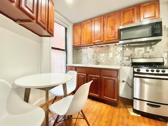 220 149th Street - Photo 1