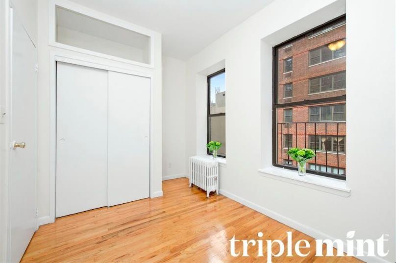 309 95th St - Photo 1