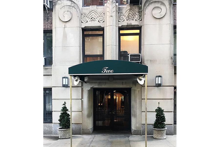 2 Beekman Pl - Photo 1