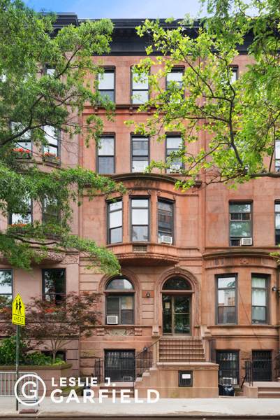 110 76TH St - Photo 1