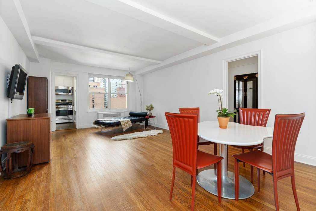 400 52ND Street - Photo 1