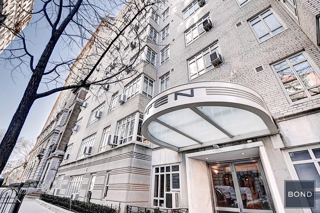 10 74th St - Photo 1