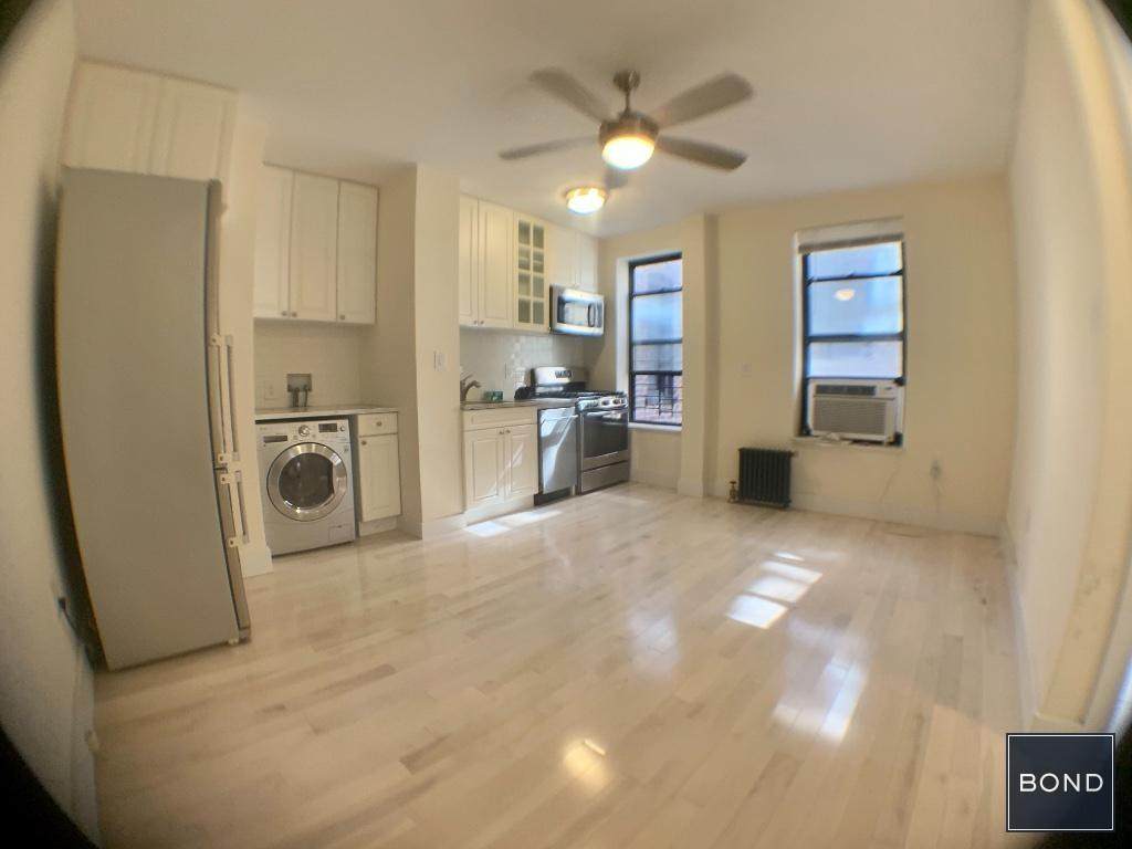 80 Fort Washington Avenue - Photo 1