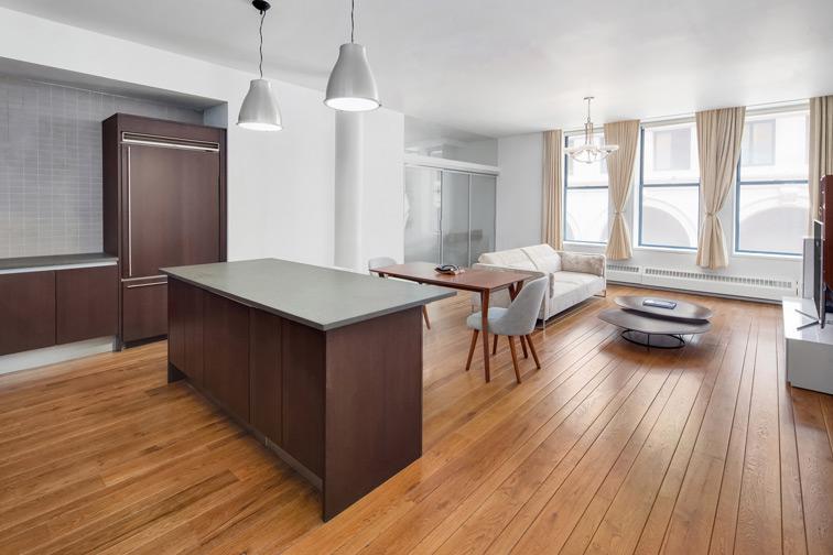 21 Astor Pl - Photo 1