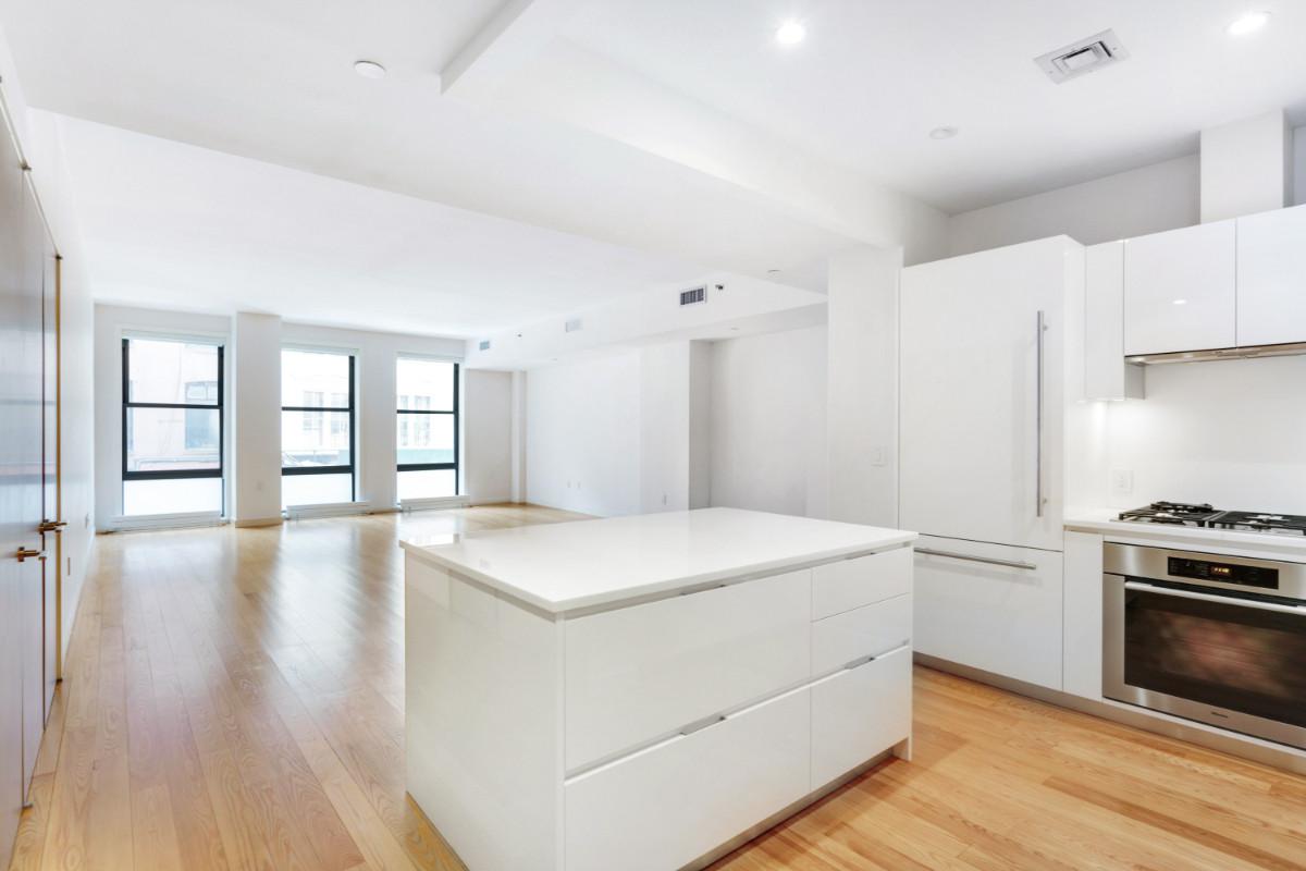 77 Reade St - Photo 1