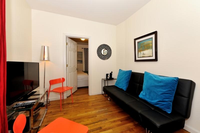 452 36th St - Photo 1