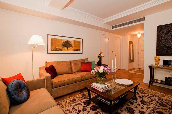 160 Central Park - Photo 1