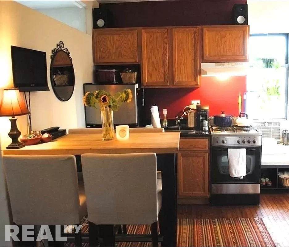 75 Orchard Street - Photo 1