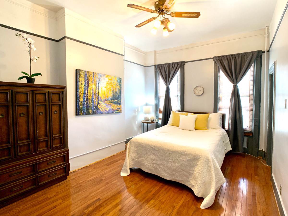 166 Hull St - Photo 1