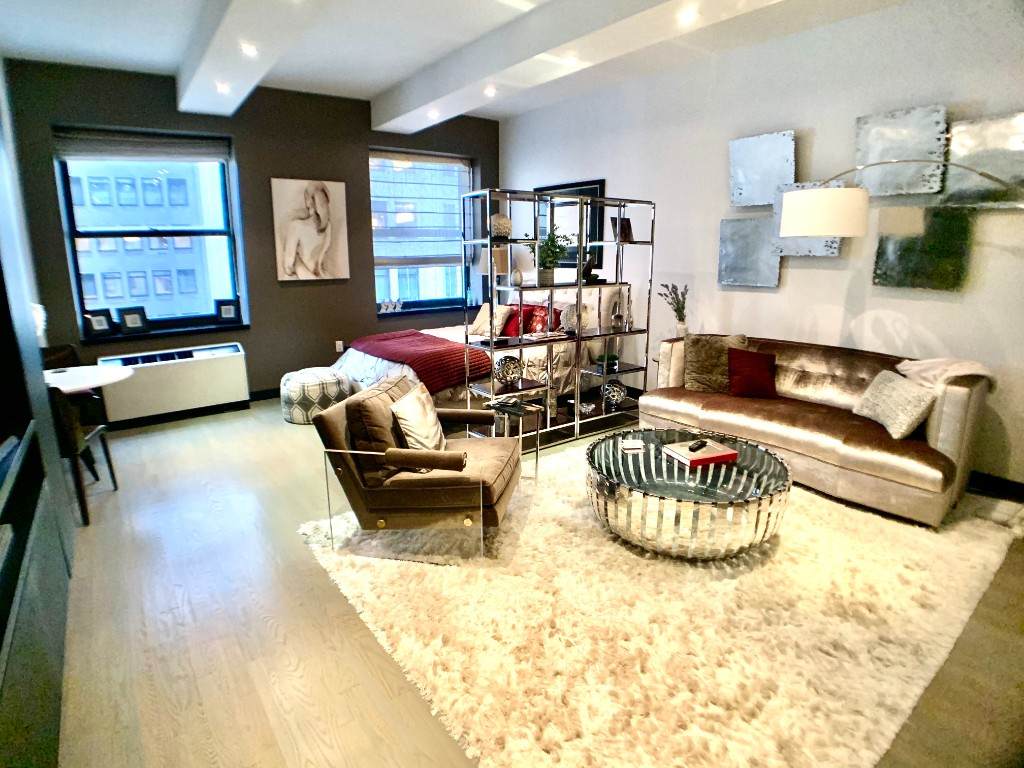 20 Pine Street - Photo 1
