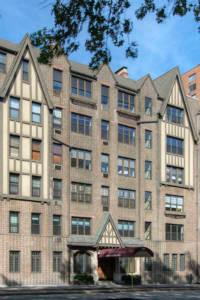 370 Central Park - Photo 1