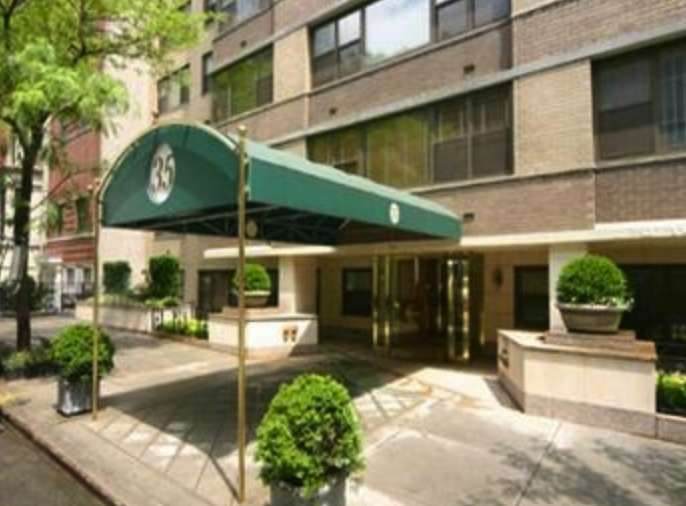 35 38th Street - Photo 1