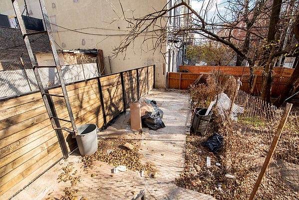1536 Dekalb Avenue - Photo 1
