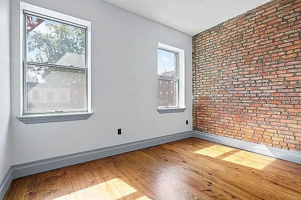 390 5th Avenue - Photo 1