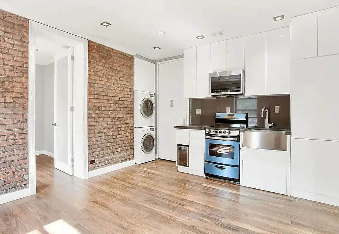 2100 2nd Avenue - Photo 1