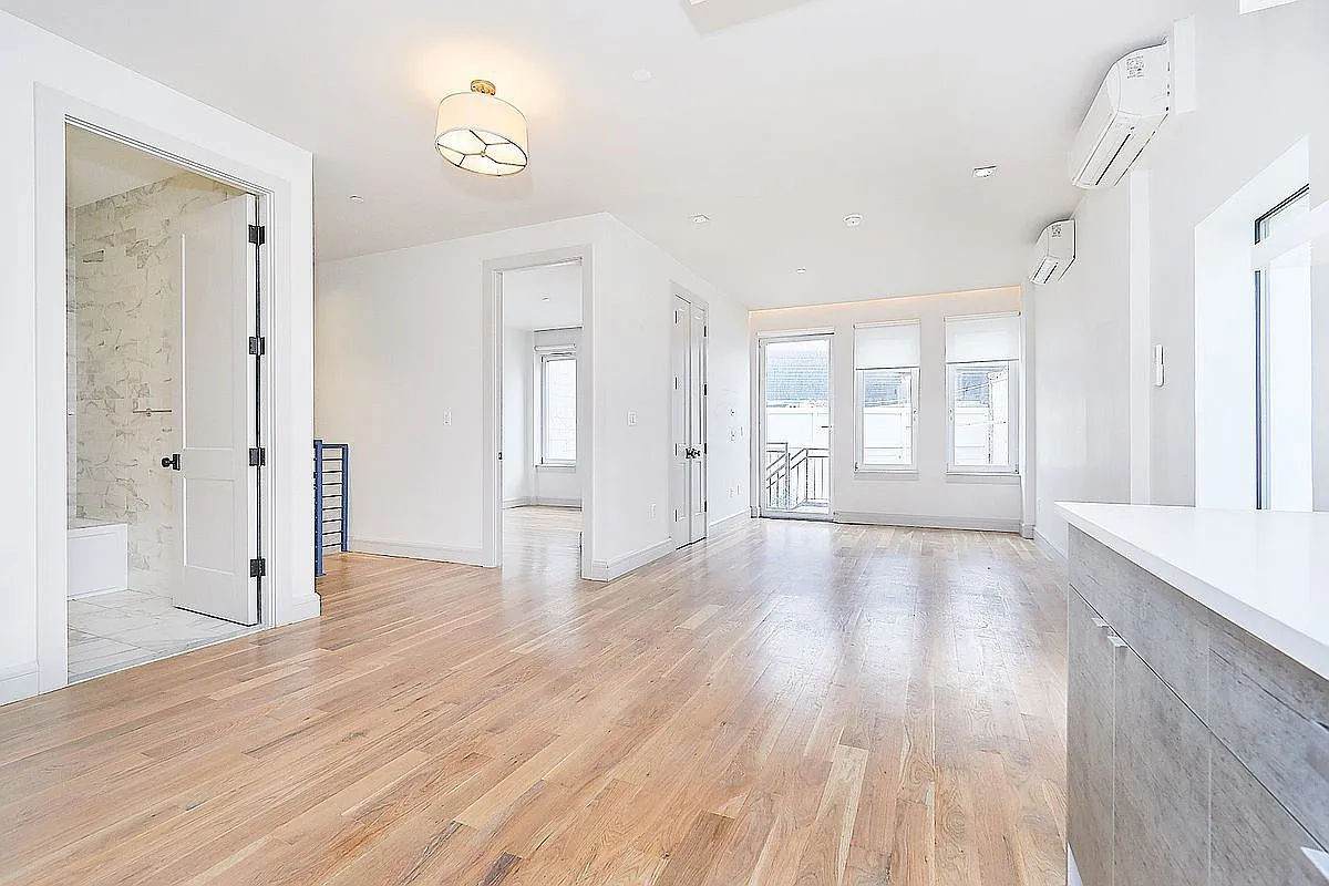 56 Frost Street - Photo 1