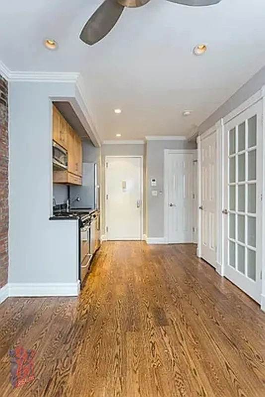 422 9th Street - Photo 1