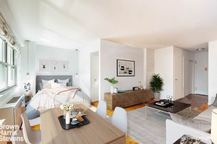 101 12TH St - Photo 1
